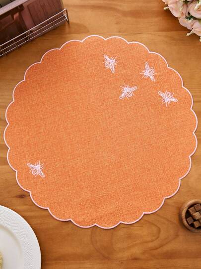 1/2/4/6/12件装波西米亚风圆形编织餐垫，饰有波浪蕾丝和刺绣蜜蜂图案，适用于节日聚会、生日派对、婚礼、餐桌、办公桌、咖啡桌、家居装饰、户外野餐，四季皆宜。