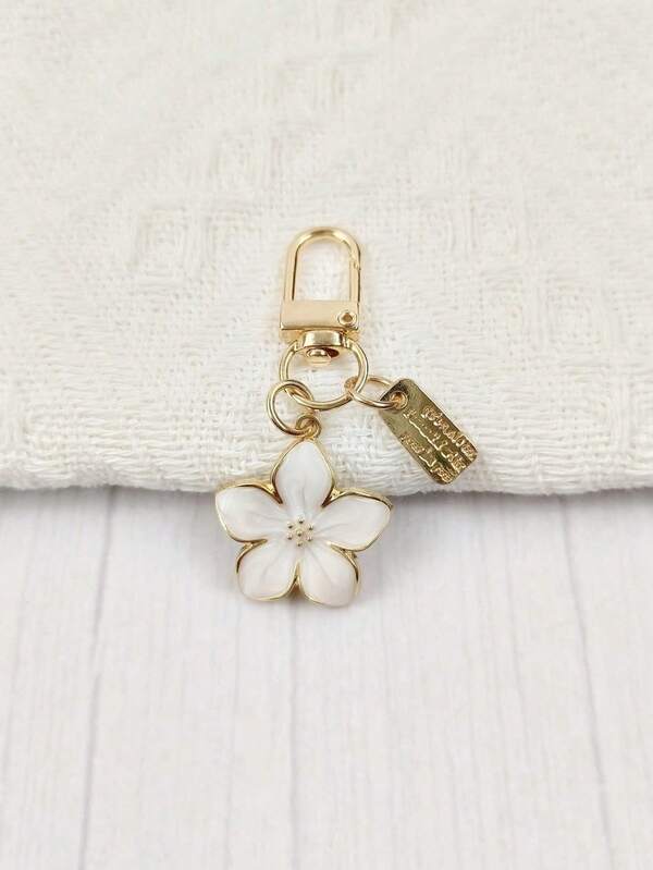 1pc Metal Sakura Flower Keychain, Lightweight And Graceful Sakura Design With Tag Accessory, Suitable For Bag, Car Keys, Couple & Holiday Gifts