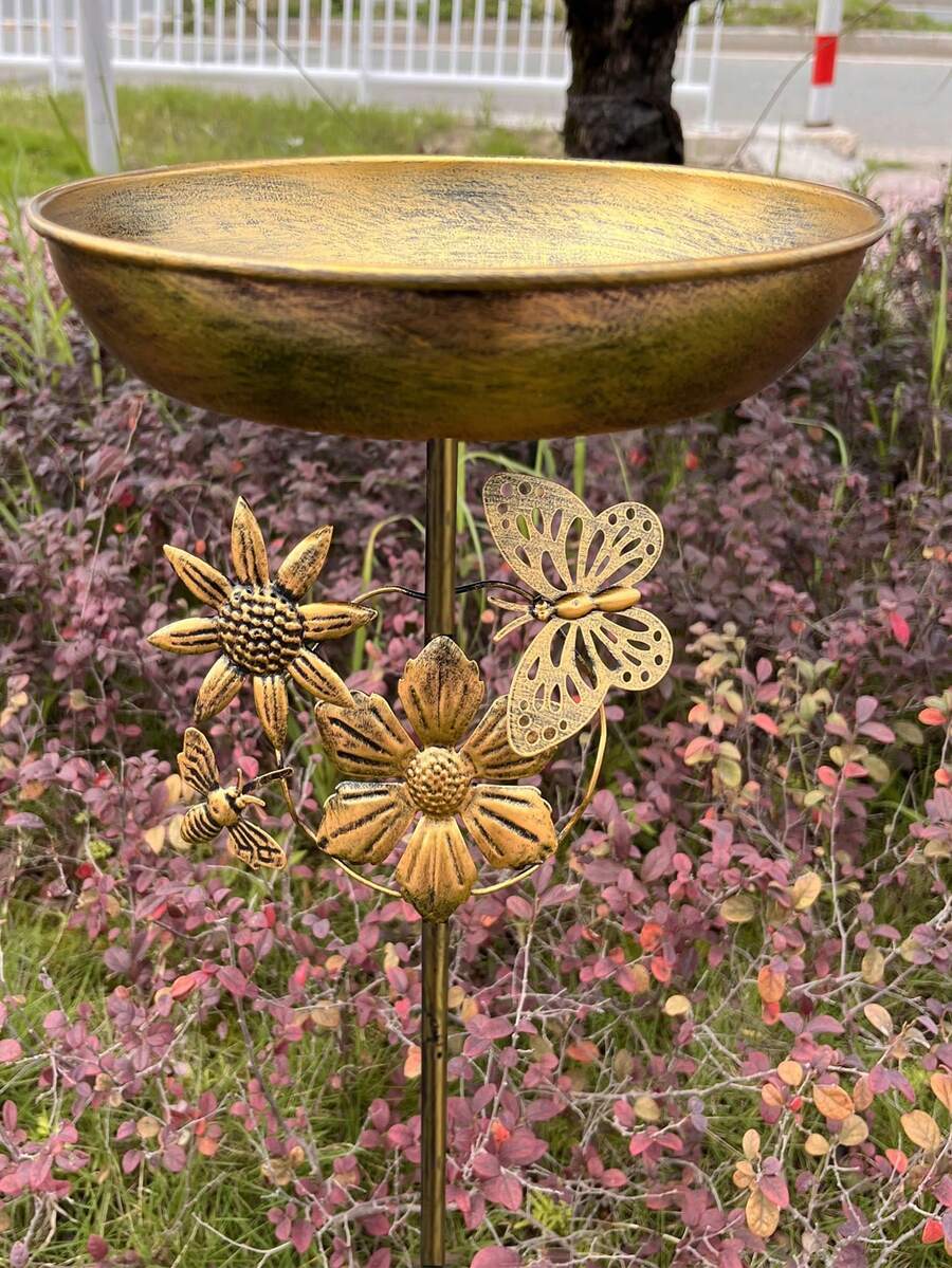 1pc Vintage Outdoor Bird Bath, Metal Bird Feeder, Outdoor Bird Bathtub, Hummingbird Feeder, Suitable For Garden, Yard, Patio And Lawn Decor, Outdoor Decoration, Ideal Gift For Bird Lovers, Attracts Wildlife, Perfect Garden Decor - Multicolor - View 1