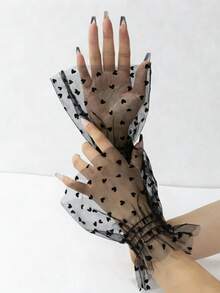 女士蕾丝短手套，防紫外线，露指设计，适合新娘、歌剧、正式场合、派对、角色扮演等多种场合。这款露指手套与晚礼服和正式服装完美搭配，凸显您纤细的手指和光彩照人的肌肤。 - 黑色 - 查看 12
