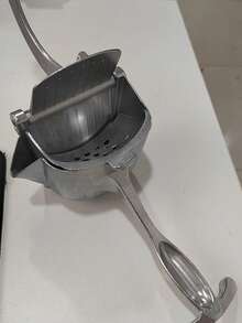 1pc Stainless Steel Handheld Citrus Juicer, Lemon Squeezer, Manual Juice Extractor, Suitable For Lemon, Kitchen & Living Room, With Wrist Guard - Silver - View 9