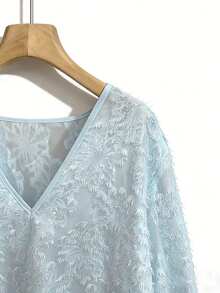大码女式春秋季V领蕾丝衬衫，泡泡灯笼袖，荷叶边袖口，轻薄面料，适合休闲、生日、派对、节日、圣诞节、新年等场合，白色提花衬衫 - 淺藍色 - 查看 8