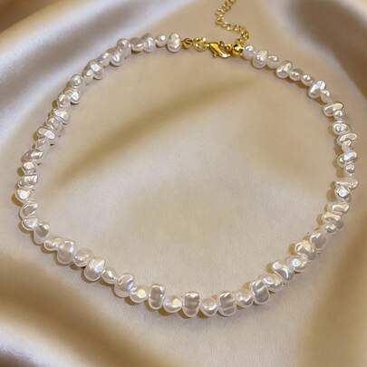 1件复古法式奢华不对称几何仿珍珠项链，适合年轻女孩日常及节日佩戴