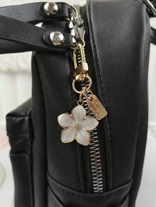 1pc Metal Sakura Flower Keychain, Lightweight And Graceful Sakura Design With Tag Accessory, Suitable For Bag, Car Keys, Couple & Holiday Gifts - White and Pink - View 6