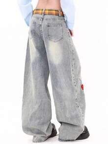 Cartoon Embroidered Plaid Belt Jeans, New Design Barrel Leg Jeans (With Belt) - Light Wash - View 9