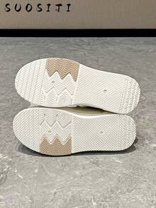 新款女士平底防滑運動時尚休閒鞋