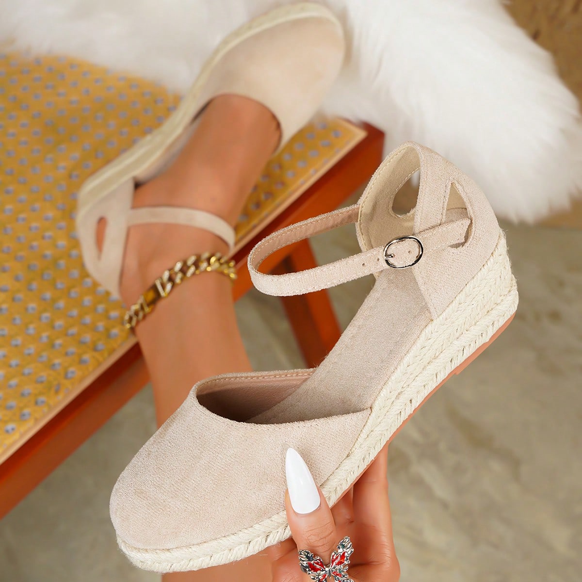 Zapatos de plataforma con cuña, decoración de hebilla y correa elegante para mujer, adecuados para todas las estaciones