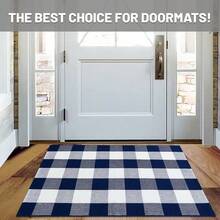 IOHOUZE Buffalo Plaid Checkered Rug 27.5\ X 43\ Front Door Mats, Washable Area Rugs For Front Porch Decor, Spring Summer Welcome Mats Outdoor, Navy White Rug For Farmhouse/Entryway/Home Entrance,One-Size,NavyandWhite24inchx38inchRectangular - 海軍藍和白色 24 英寸 x 38 英寸長方形 - 查看 11