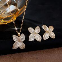 Bộ trang sức 2 món sang trọng, thanh lịch gồm dây chuyền và bông tai hình hoa, hộp quà trang sức cao cấp phù hợp cho kỷ niệm, sinh nhật, dành cho phụ nữ. - T41199 - Xem 16
