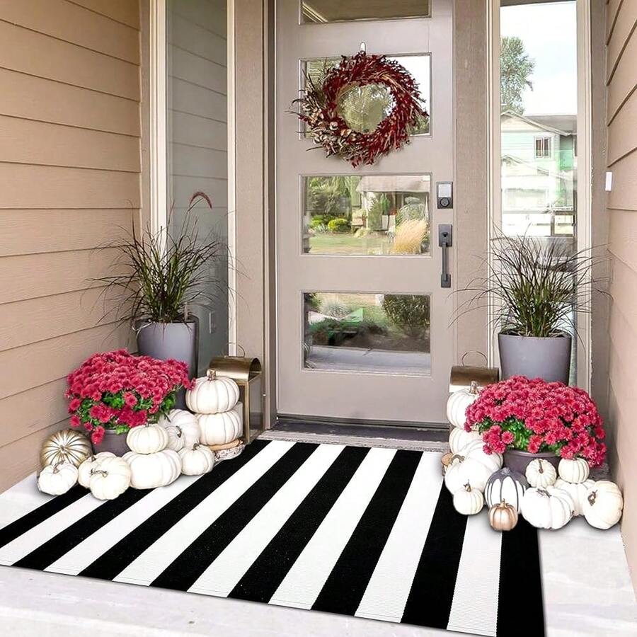 IOHOUZE Black White Striped Rug -3x5 Front Door Mats Outdoor,Washable Rug For Front Porch Decor,Spring Summer Welcome Mats Outdoor Indoor, Doormat For Farmhouse/Entryway/Home Entrance,One-Size,BlackWhiteStripe3x5Rectangular - 黑白條紋3x5矩形 - 查看 1