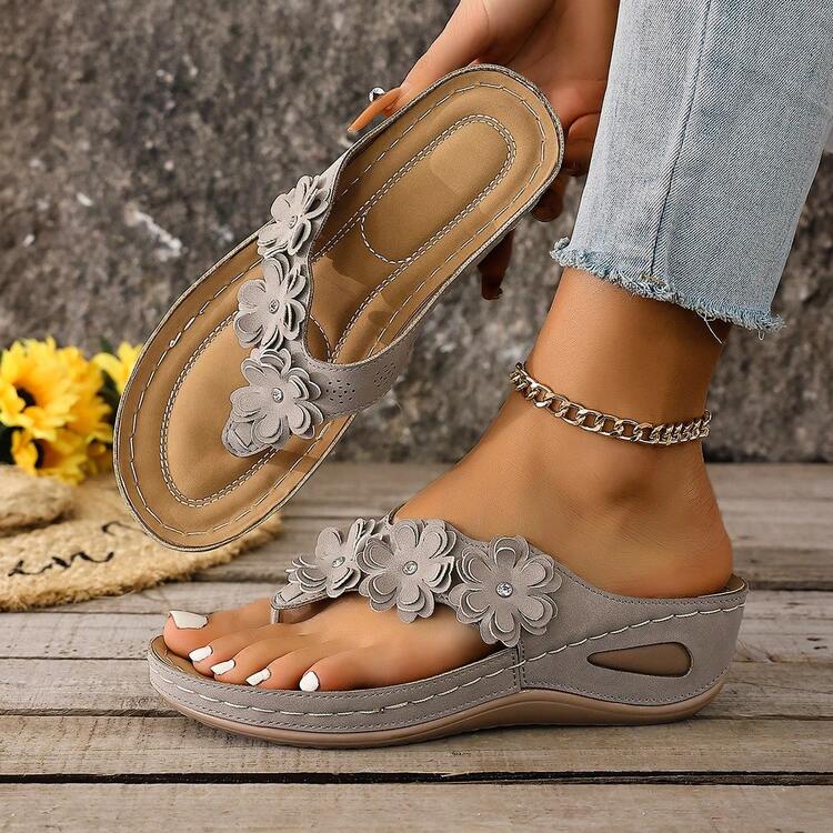 Women's Fashionable Floral Decorated Slip-On Sandals, Casual Comfortable Non-Slip Flat Beach Flip Flops, Summer - Grey - View 8