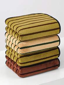 1 Piece Of Large Bath Towel, Ultra-Fine Fiber Towel, Face Towel, Hand Towel, Beach Towel, Soft And Absorbent, Thick And Non Shedding Towel, 70 * 140cm Or Small Towel, 35 * 75cm, Available In Various Colors For Household Bathroom And Daily Necessities - Essential Household Items Suitable For Bathroom, Swimming, Fitness, Yoga, Summer Travel, Vacation, Bathroom Decoration. - Multicolor - View 3