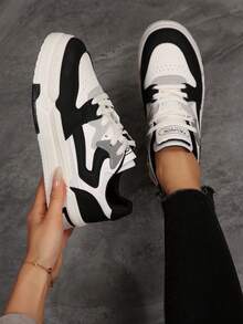 2026春季新款黑白撞色学生滑板鞋，时尚百搭休闲运动鞋，青少年ins风 - 黑與白 - 查看 2