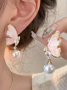 韩国优雅珍珠花朵复古耳钉，小众个性化百搭珠宝配饰