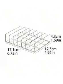 1个亚克力化妆品收纳盒，台面化妆品收纳架，轻巧便携，无需用电，多隔层桌面收纳盒，可收纳眼影、化妆刷、海绵等，节省空间，可放置于台面或抽屉中，无需组装，经久耐用且透明，也可用于存放香水，7格透明展示盒