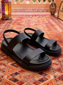 1双时尚儿童平底凉鞋，优雅女童凉鞋，休闲男童凉鞋，套脚设计，适合日常出行、婚礼派对、夏季假期穿着 - 黑色 - 查看 4