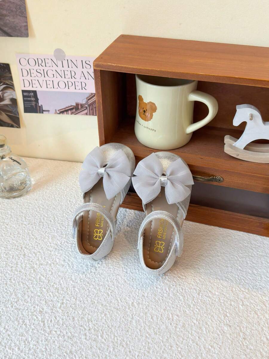 女童亮片公主凉鞋,幼儿蝴蝶结软底鞋 - 銀色 - 查看 1