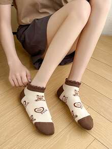 5双装女士可爱卡通熊短袜，柔软舒适，四季皆宜