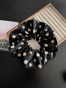 1 chiếc dây buộc tóc cỡ lớn chấm bi cổ điển - Dây buộc tóc bằng vải nhăn cỡ lớn, phụ kiện tóc kiểu retro, vật dụng thiết yếu cho phụ nữ (Dùng hàng ngày/công sở/tiệc tùng | Thiết kế nhăn thủ công), dây buộc tóc, phụ kiện tóc, dây buộc tóc kiểu scrunchy, kẹp tóc đuôi ngựa. - Nhiều màu - Xem 10