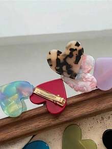 2个撞色心形亚克力发夹，可爱发饰，适合派对、情人节和日常佩戴，包括四叶草发夹、发爪、发夹和发卡。 - 彩色 - 查看 10