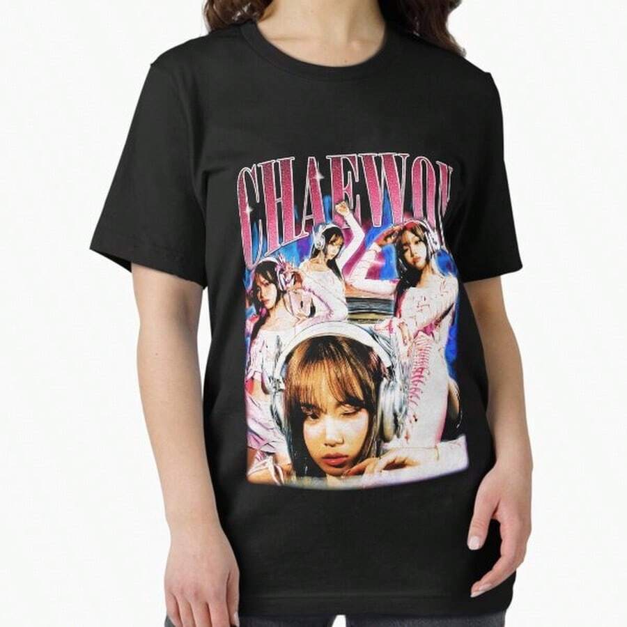 Adorable Chaewon Le Sserafim Bootleg Style Essential T-Shirt0 - Negro - Ver 1