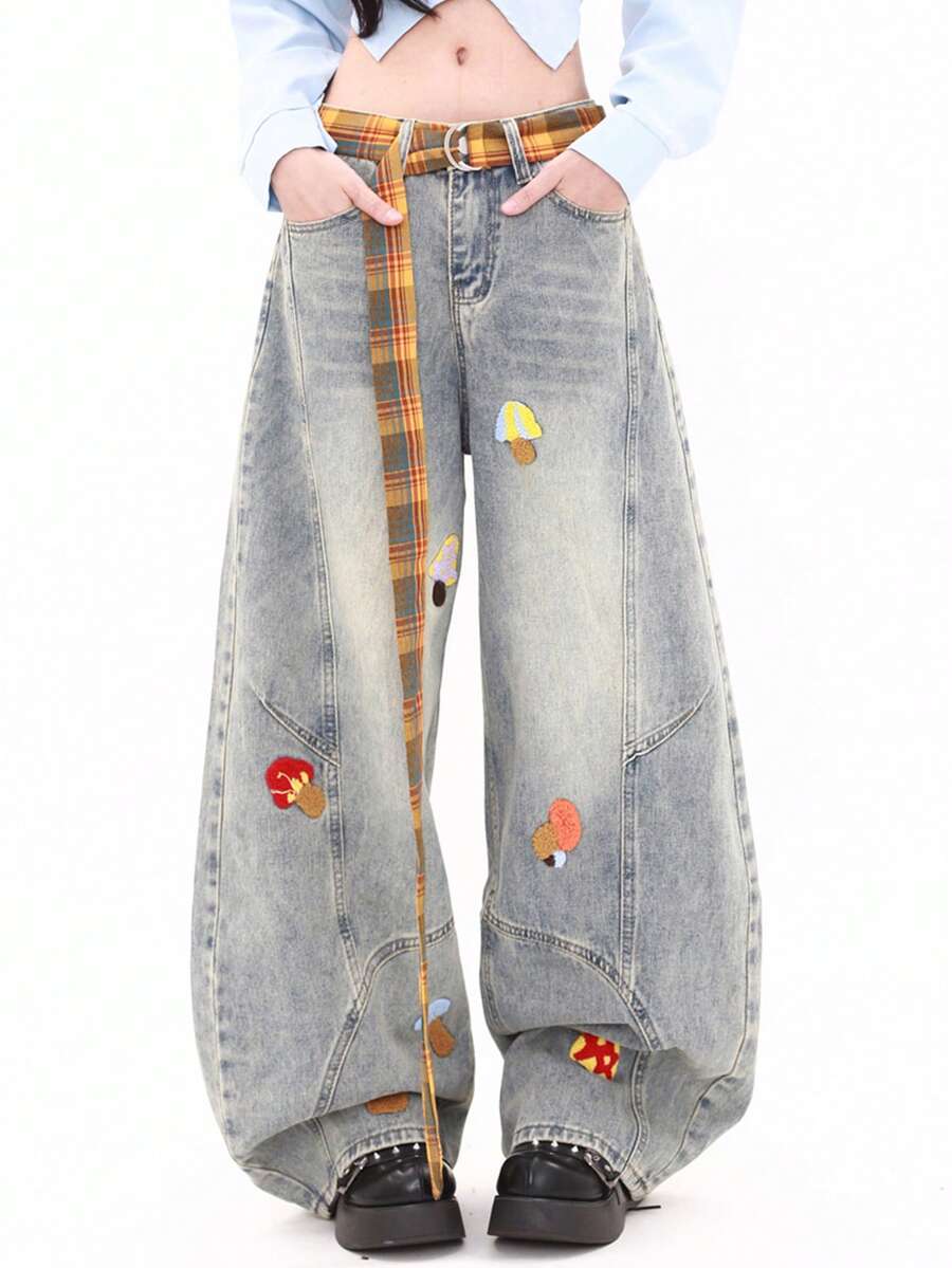 Cartoon Embroidered Plaid Belt Jeans, New Design Barrel Leg Jeans (With Belt) - Light Wash - View 1