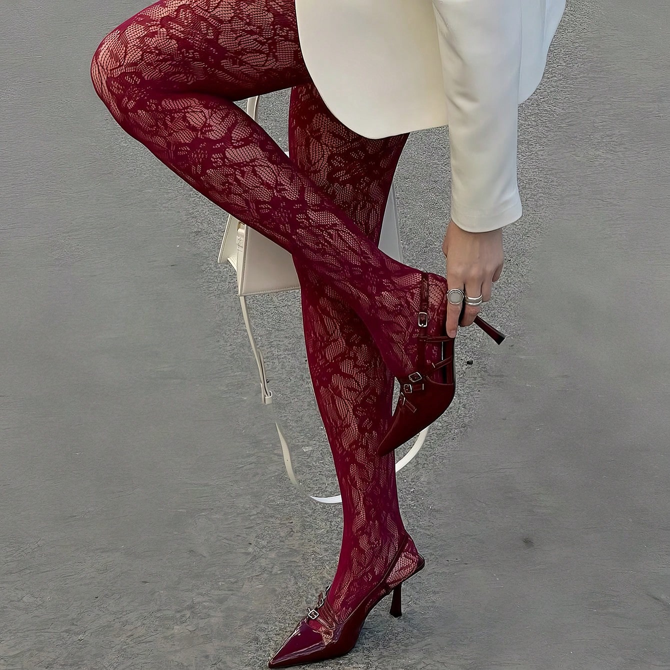 1 Pair Plus Size Women’s Fishnet Tights, French Vintage Rose Lace Jacquard Stockings, Sexy Elegant Punk Style Fishnet Pantyhose, Suitable For Parties, Galas, And Formal Events 1 Pair Plus Size Women’s Fishnet Tights, French Vintage Rose Lace Jacquard Stockings, Sexy Elegant Punk Style Fishnet Pantyhose, Suitable For Parties, Galas, And Formal Events