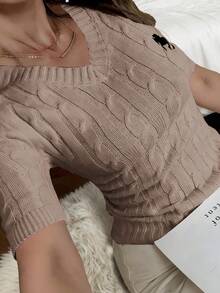 自由式白色、黑色、棕色、卡其色、粉色夏季新款女士加大码刺绣针织短袖T恤，商务休闲优雅假日运动风 - 卡其色 - 查看 2