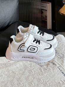 一双男女通用时尚休闲运动鞋，适合2-18岁儿童，四季皆宜，魔术贴搭扣设计，方便穿脱，柔软舒适，适合学步，防滑，也适合秋冬季户外跑步和徒步。 - 黑色 - 查看 6