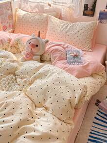 4Pcs Washable Double-Sided Black Small Dot Printed Duvet Cover Set (1 Duvet Cover, 1 Bed Sheet, 2 Pillowcases), Featuring A Simple And Fresh Printed Design, Soft And Skin-Friendly, Soothing Visual Fatigue, Suitable For All Seasons, With A Zipper Closure. Ideal For Hotel, Bedroom, Guest Room, And Dormitory Bedding Decoration. Hypoallergenic, Easy To Care For, Stylish And Lightweight, Breathable, Hypoallergenic, And Easy To Maintain. - Black Polka Dots - View 3