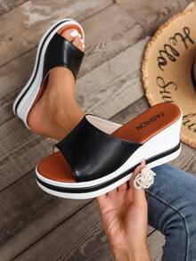 2026 Summer New Thick-Soled Girl's Sandals, Girl's Slippers, Beach Vacation Slippers, Versatile Casual Girl's Shoes, College Student Girl's Sandals, Outdoor Girl's Slippers, Teenage Girls' Shoes, Platform Wedge Girls' Sandals, Teenage Sandals