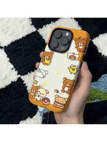 La funda de teléfono mate 2 en 1 con diseño de oso relajado para otoño e invierno es adecuada para iPhone 16, 16 Pro Max, 15, 15 Pro Max, 14, 14 Pro Max, 13, 13 Pro Max, 12, 12 Pro Max, 11 y 11 Pro Max.Tiene un acabado mate con grandes orificios para protección contra caídas, lo que lo convierte en un regalo perfecto para Navidad, Año Nuevo y Pascua, una opción ideal para familiares y amigos. - Blanco - Ver 3