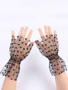 女士蕾丝短手套，防紫外线，露指设计，适合新娘、歌剧、正式场合、派对、角色扮演等多种场合。这款露指手套与晚礼服和正式服装完美搭配，凸显您纤细的手指和光彩照人的肌肤。 - 黑色 - 查看 4