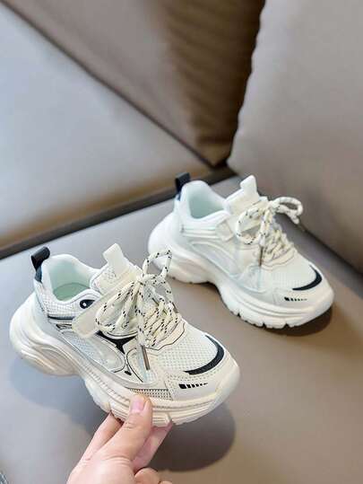 1双男女通用新款低帮平底休闲运动鞋，耐磨防滑幼儿学步鞋，时尚百搭学生休闲鞋，适合所有季节