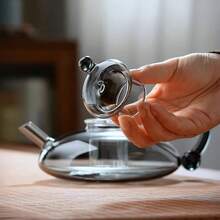 1 ấm trà thủy tinh chịu nhiệt có lớp lọc trong suốt, thích hợp cho cà phê espresso và trà lá, thiết kế đuôi độc đáo, dung tích lớn, có thể dùng chung với bình đựng nước, phù hợp cho gia đình, nhà hàng, các buổi họp mặt gia đình. - Nhiều màu - Xem 10