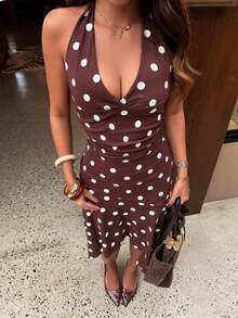 QIANZHIDU SUNSTORY 女士夏季波点复古休闲优雅露背吊带迷你连衣裙，女士泡泡裙，无袖露背A字连衣裙，适合夏季休闲度假、婚礼宾客、优雅派对、晚宴、下午茶、约会、毕业典礼等场合，女士夏季迷你裙 - 棕色 - 查看 1