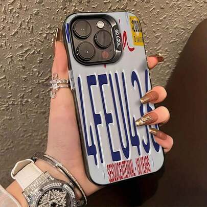 Funda para teléfono con placa de matrícula de California Dreaming compatible con fundas de teléfono  17 16 Pro Max 15 Pro Max 13 y 12 hecha de material TPU que proporciona protección contra golpes y caídas, es un gran regalo para familiares, amigos, vacaciones de verano y entusiastas de los coches.