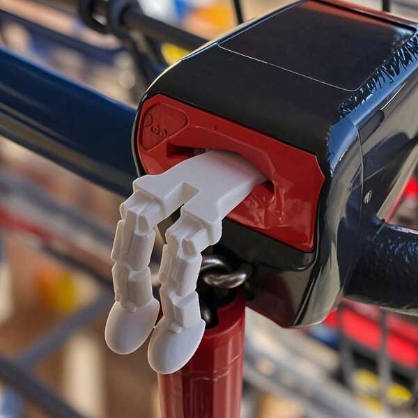 1 buc Breloc Funny Trolley cu Lacăt Acționat de Monede - Instrument de Deblocare Durabil și Ușor, Breloc Portabil cu Monedă de Cumpărături (Înlocuitor de Monedă), Potrivit pentru Activități în Aer Liber, Utilizare Zilnică și Cadouri de Ziua de Naștere