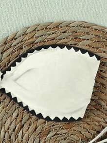 بكيني قطعتين مع رباط وكشكشة - بيكيني شاطئي أنيق باللون البيج، يشع بجو العطلة - بيج - مشاهدة 4