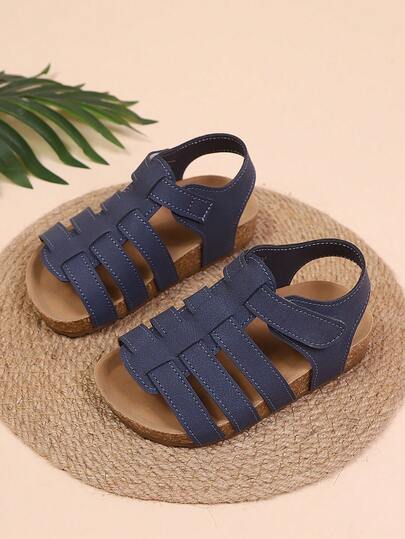 1 đôi dép xăng đan đế bằng, màu trơn, hở mũi, chống trượt, đế mềm, kiểu dáng tối giản, thời trang cho trẻ em, thích hợp cho mùa hè.