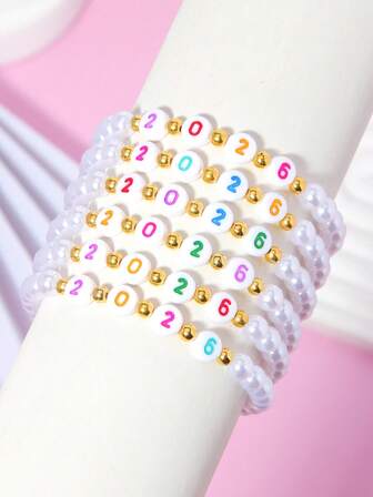 Set de 6 piezas Pulsera, brazalete y joyería de pulsera con perlas y dígitos aleatorios del año 2026, adecuado para niñas para uso diario, festivales, cumpleaños y fiestas, de colores aleatorios