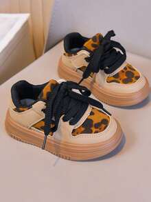 1双男女童/学生鞋，PU皮革防水舒适休闲防滑平底百搭时尚运动鞋，四季皆宜 - 卡其色 - 查看 3