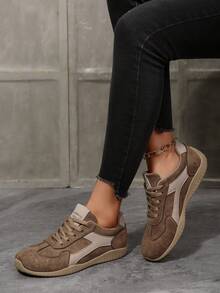 2026 Spring/Autumn Women's Casual Sneakers, Patchwork Design Flat Shoes, Comfortable For Daily Wear, Suitable For Students, Versatile White Shoes, Retro Style Athletic Shoes