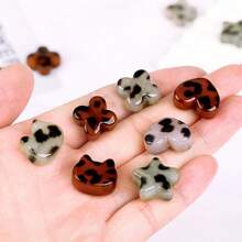 5/10颗塑料/树脂材质的波点、豹纹、花朵、心形珠子，适合DIY珠宝、手链/项链、手机挂绳等工艺品制作。