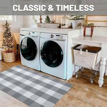 IOHOUZE Buffalo Plaid Checkered Rug 27.5inch X 43inch Front Door Mats, Washable Area Rugs For Front Porch Decor, Spring Summer Welcome Mats Outdoor, Gray White Rug For Farmhouse/Entryway/Home Entrance,One-Size,GreyandWhite24inchx38inchRectangular - 灰白色 24 英吋 x 38 英吋長方形 - 查看 5