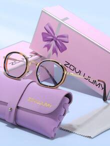 ZOVUJUMY Kính mắt ZOVULJUMY gọng oval đen vàng thanh lịch, tròng kính trong suốt, càng kính trang trí vàng, tròng kính màu xanh lam, phong cách cổ điển sang trọng, giúp khuôn mặt thon gọn, phù hợp cho việc đi làm và uống trà chiều. - Trong sáng - Xem 17