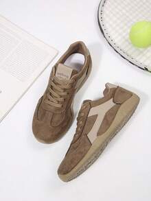 2026 Spring/Autumn Women's Casual Sneakers, Patchwork Design Flat Shoes, Comfortable For Daily Wear, Suitable For Students, Versatile White Shoes, Retro Style Athletic Shoes