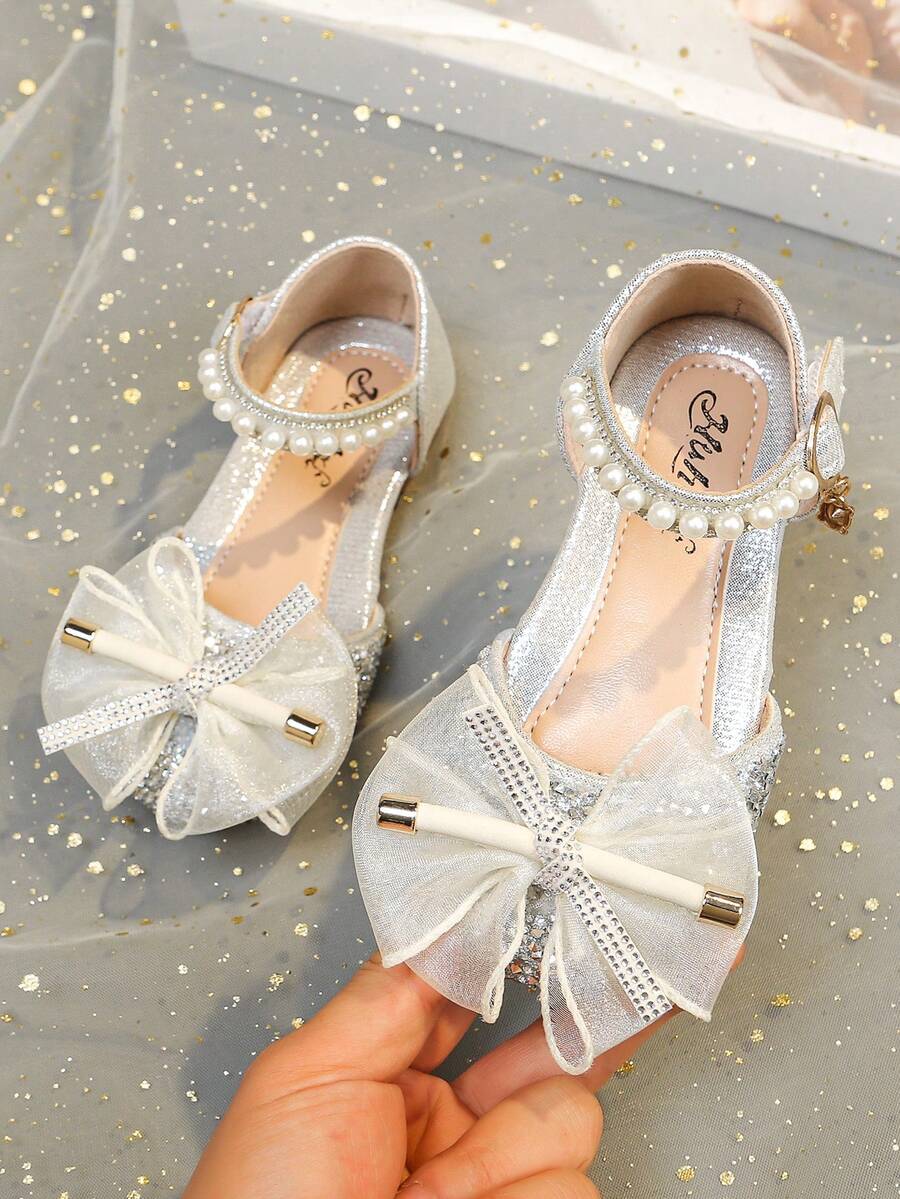 1 Pair Fashionable & Elegant Girls Princess Bow Rhinestone Summer Sandals, Casual Versatile Flat Slip-On Beach Shoes, Suitable For Toddler, Little & Big Kids - Silver - View 1