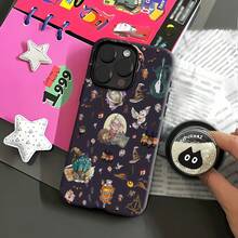 El mágico mundo de  y sus amigos. Esta elegante funda es compatible con los modelos  17, 16, 15, 14 Pro Max, 13, 12, 11, XR y XS Plus. Fabricada en silicona de vidrio, ofrece protección contra golpes y caídas, además de una sensación superior. Es el regalo ideal para familiares, amigos y seres queridos, y la opción perfecta para Año Nuevo. - Blanco - Ver 4