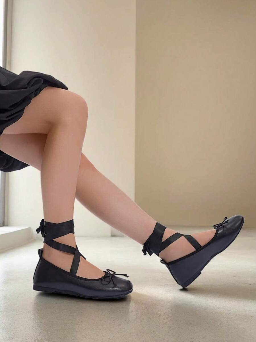 2026 Spring/Autumn Women's Soft, Lightweight Criss-Cross Strap Apricot Flat Shoes With Round Toe Design And Satin Material, Suitable For Prom, Valentine's Day, Ballet - Black - View 1